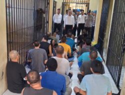 Kasat Res Narkoba Lakukan Sosialisasi Terhadap Tahanan Di Rutan Polres Lombok Utara